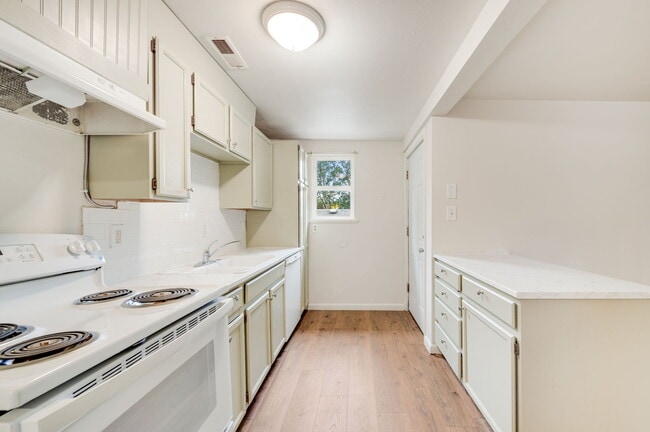 Building Photo - 766 120th St S Unit B