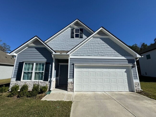 Building Photo - Newer 3/2.5 House in Armuchee- $1,995