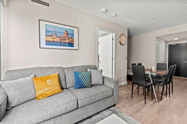 Building Photo - 542A Yonge St Unit ID1345772P