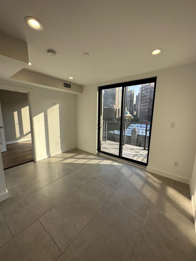 Building Photo - 1 bedroom in New York NY 10029 Unit 802 Rental
