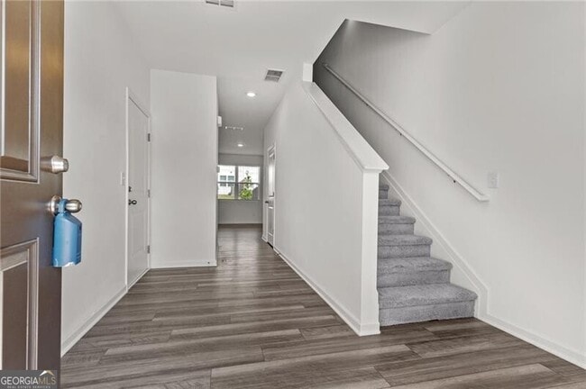 Photo - 103 Rydal Wy