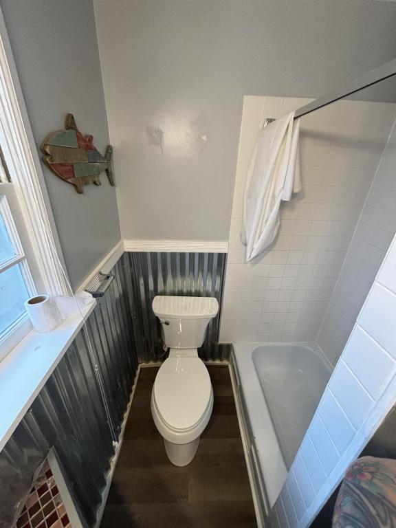 Photo - 1527 Cranfield Rd