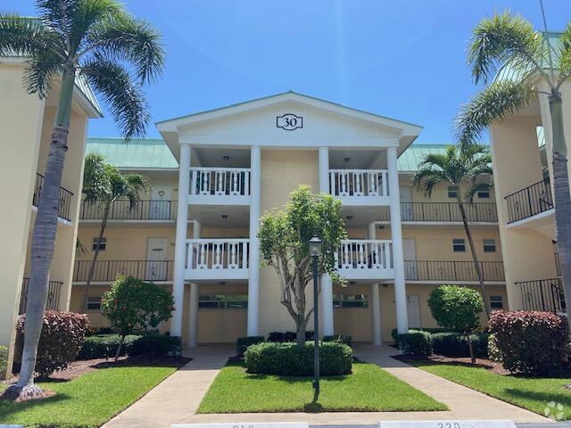 Building Photo - 30 Colonial Club Dr Unit 102 Rental