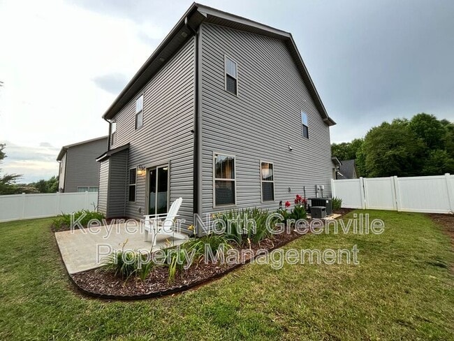 Building Photo - 8 Boyden Dr