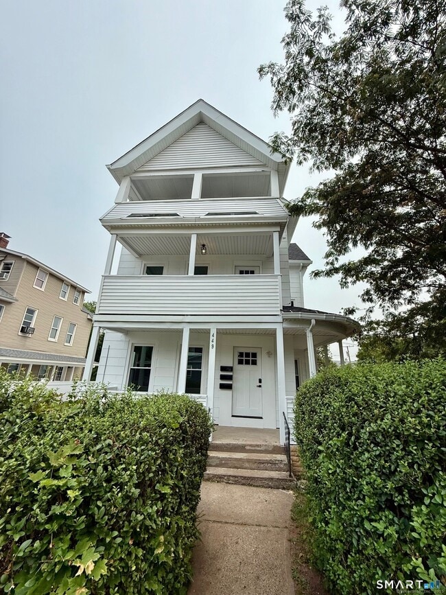 Photo - 449 Stanley St Unit 3