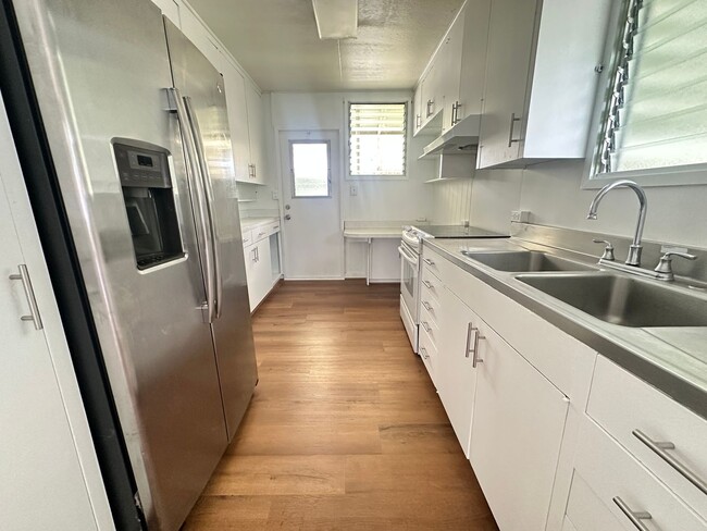 Photo - 2121 Eheu St