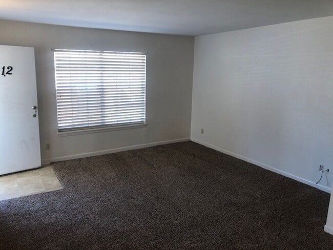 Photo - Cute 2 Bedroom Condo in South Highland
