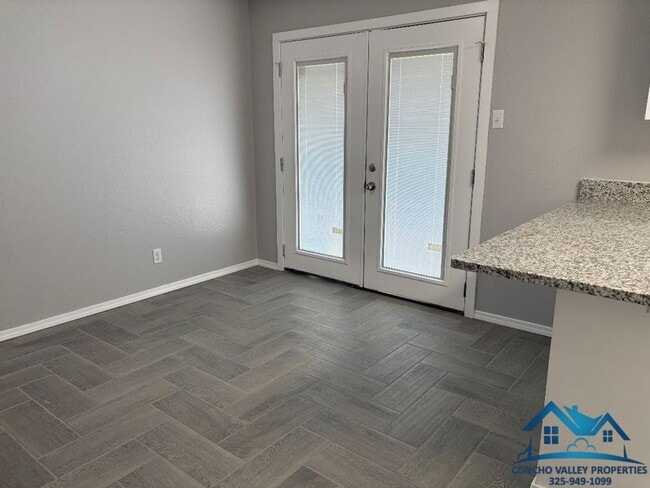 Photo - For Rent - 3 Bed/ 2 Bath in the Bluffs