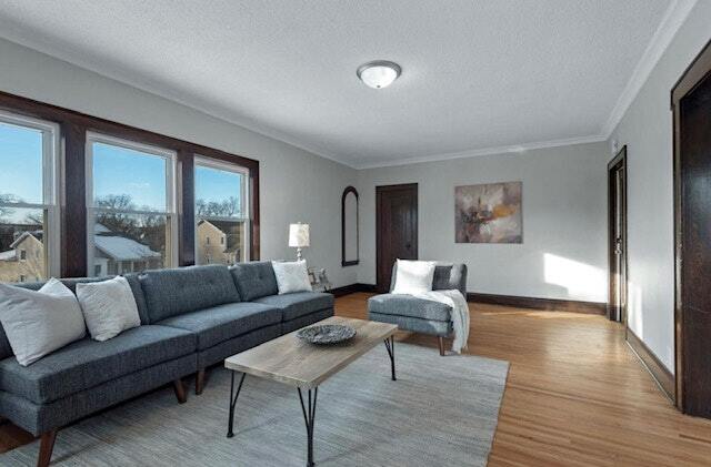 Photo - 906 N Logan Ave