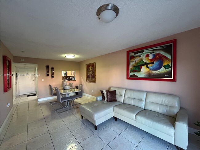 Photo - 11309 SW 200th St Unit 102-C