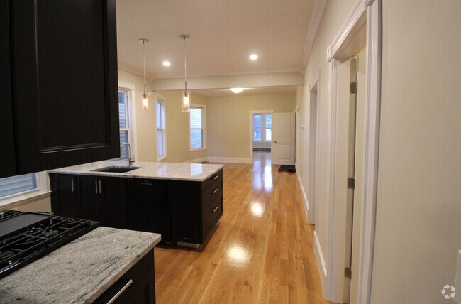 Building Photo - 125 Princeton St Unit 2 Rental