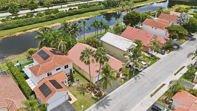 411 Bermuda Springs Dr
