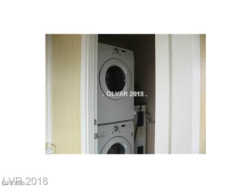 Photo - 11 New Mexico Way