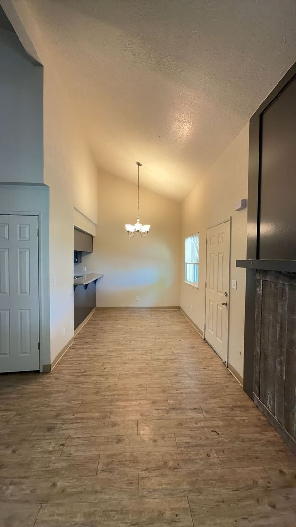 Building Photo - 2646 Pinedale #2 3 bed 1.5 bath Condo Unit 2346-2
