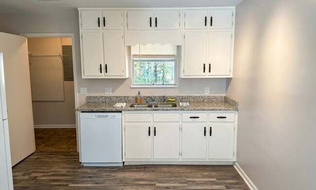 4542 Candlestick Ln