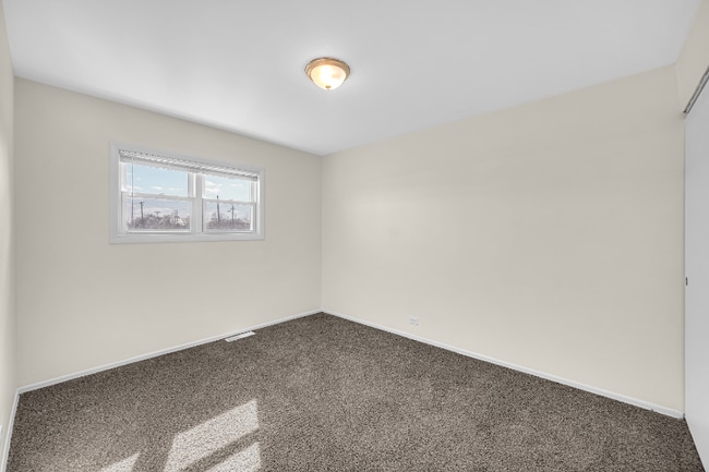 Photo - 1267 Division St