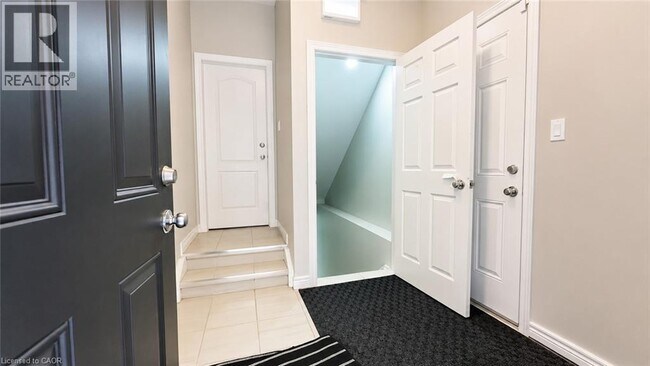 Photo - 154 Tartan Ave.