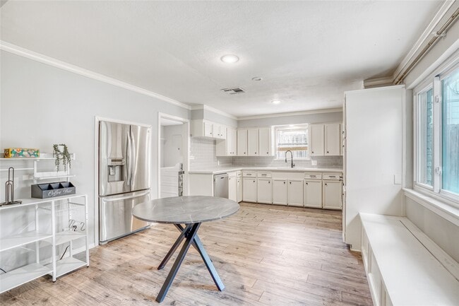 Photo - 9626 Vilven Ln