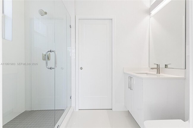 Photo - 21326 Old Cutler Rd