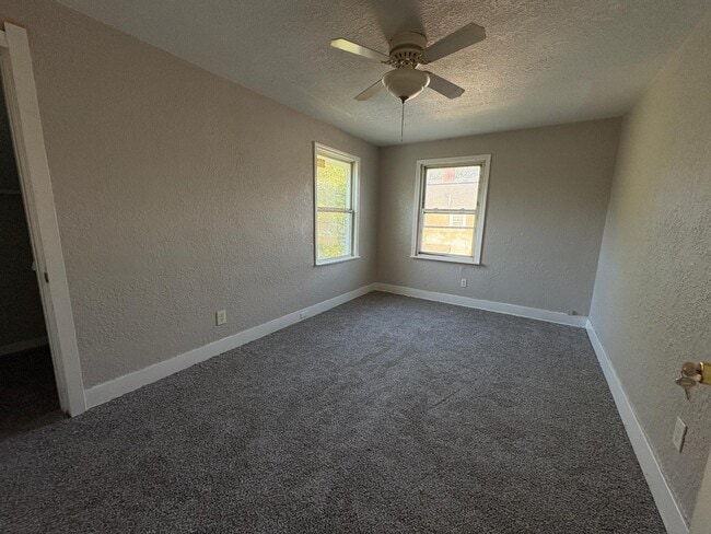 Photo - 1448 Berdan Ave