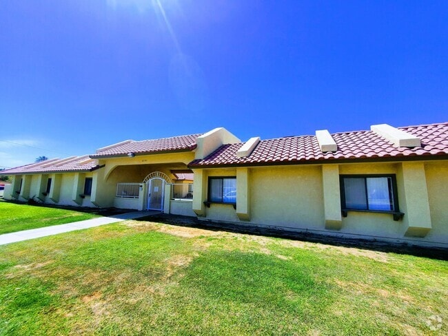 Building Photo - 82145 Valencia Ave Rental
