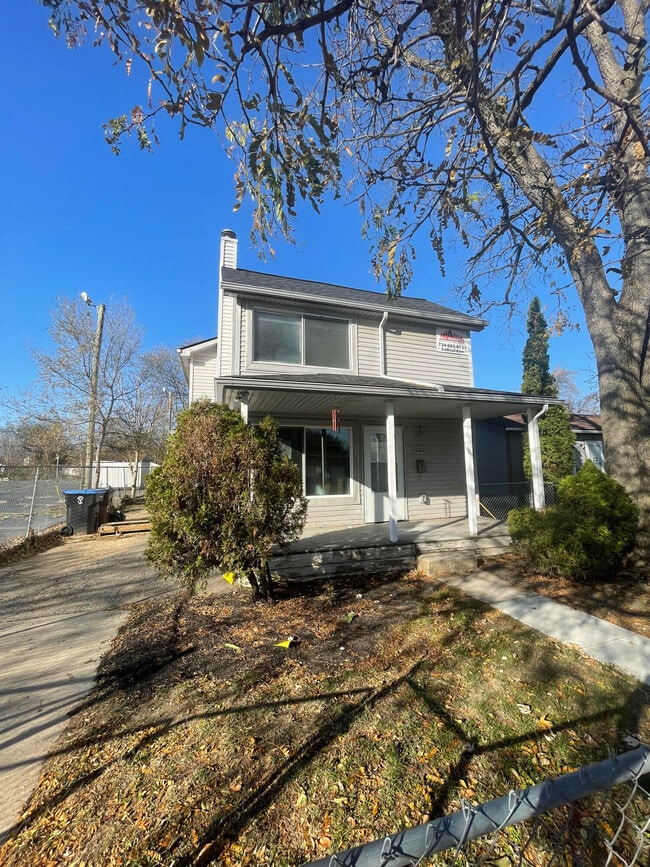 Photo - 436 S Washington St