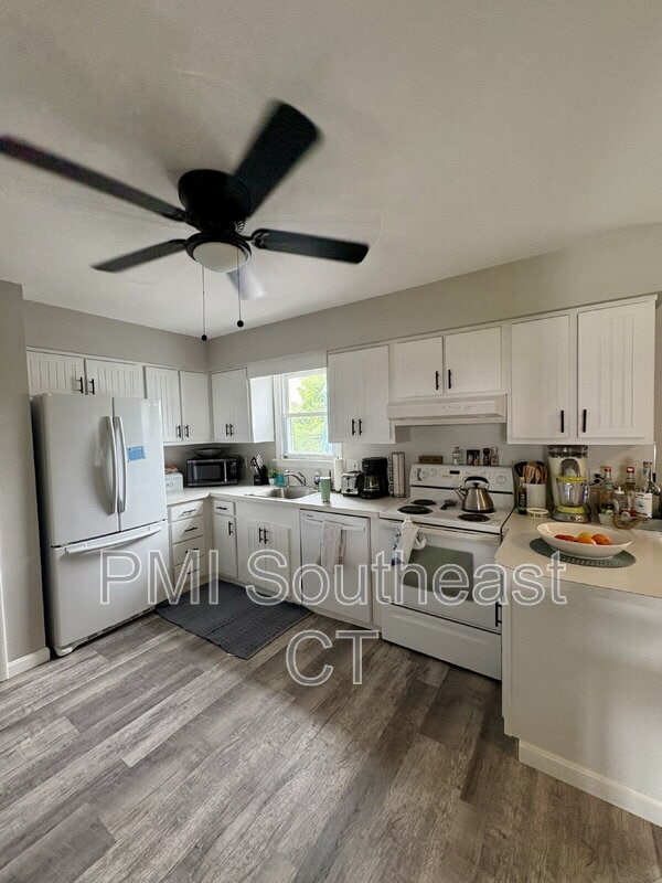 Photo - 223 Seneca Dr