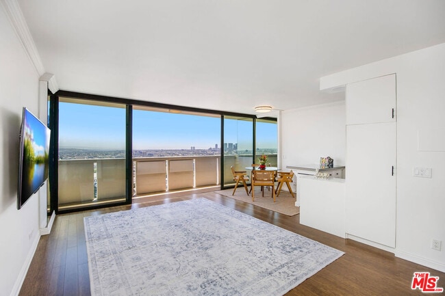 Photo - 8787 Shoreham Dr Condo Unit 1008