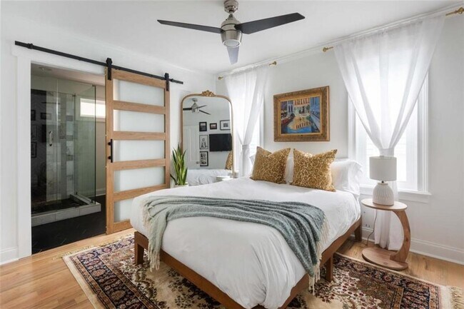 Photo - 467 Stovall St SE