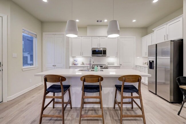 Photo - 2319 Silva Park Ln