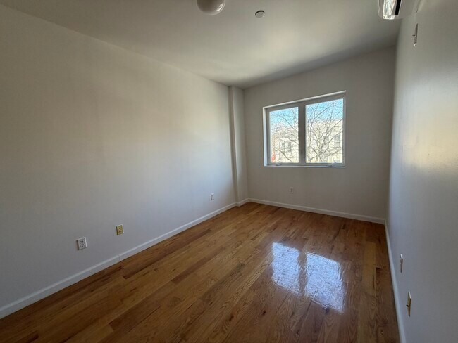 Photo - 342 53rd St Unit 3F