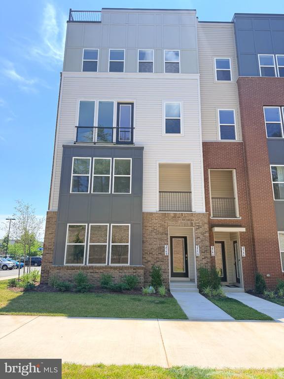 Building Photo - 2548 Neabsco Common Pl
