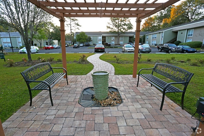 Photo - The Woods of Killearn Apartment Homes