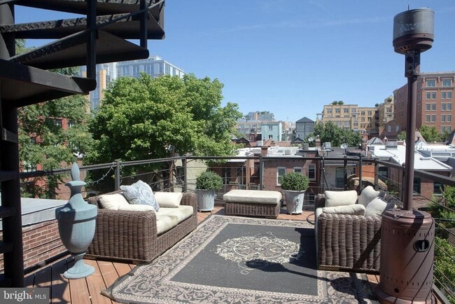 Building Photo - 1339 T St NW Rental