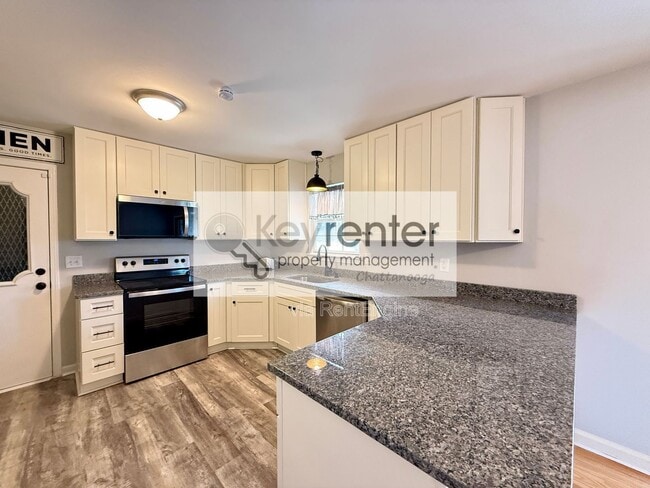 Photo - 510 Highview Cir