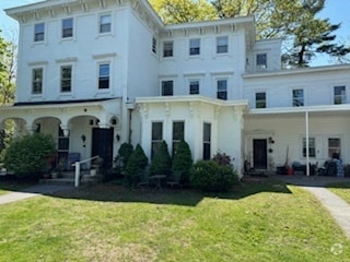 Building Photo - 228 Andover St Rental