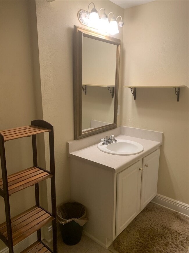 Photo - 411 E 7th Ave Unit D