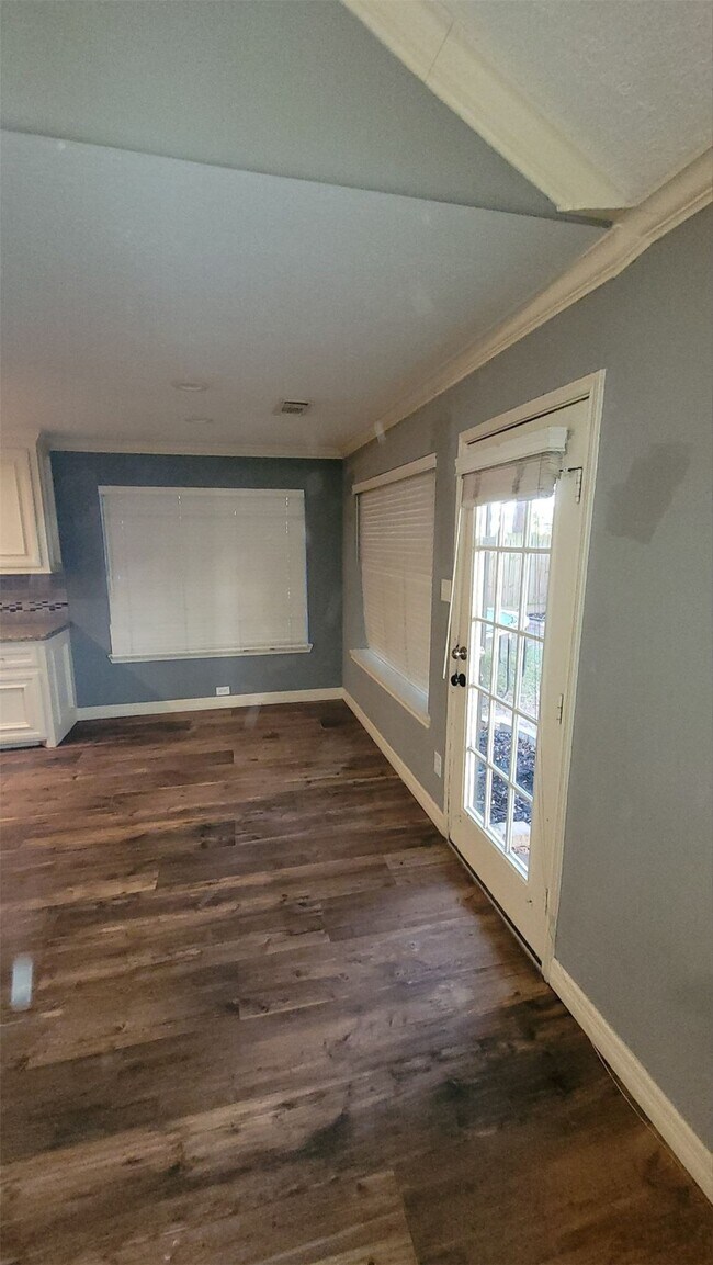 Photo - 13307 Lynnville Dr Unidad True