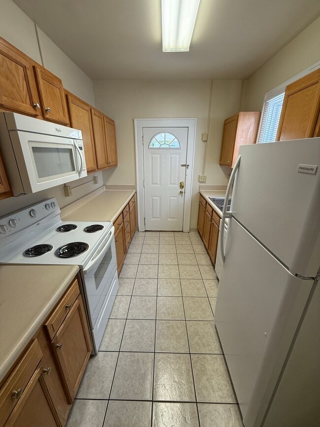 Photo - 2112-2120 Indianola Ave. Unit 2114