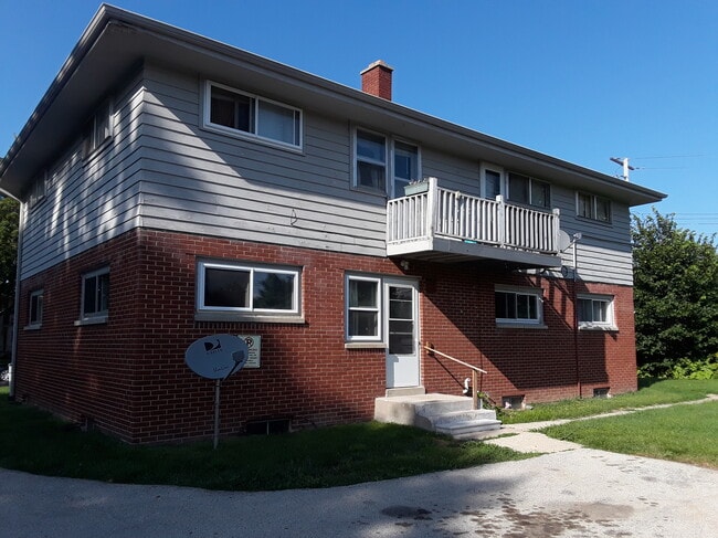 Building Photo - 7223 W Lakefield Dr Unit #3