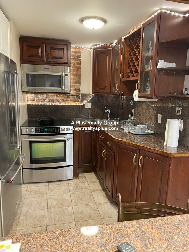 Photo - 15 Chilcott Pl Unit B1