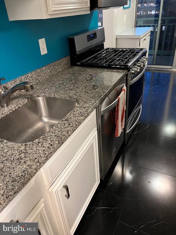 Photo - 501 Slaters Ln Unit 624