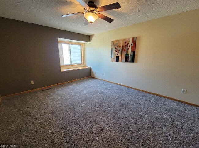 Photo - 18388 English Ave