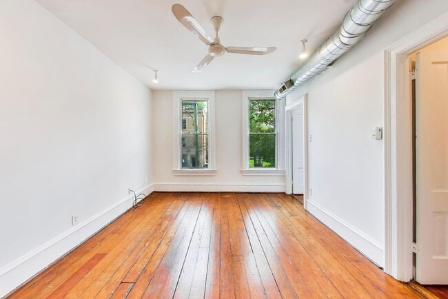 Photo - 812 W 19th St Unit 2F
