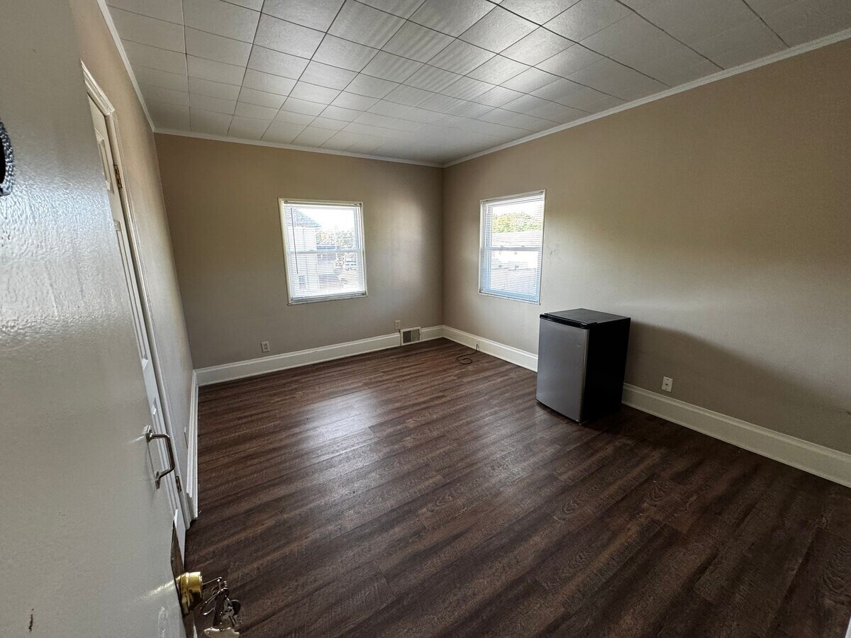 Photo - 2216 S Calhoun St Unit Apt 3