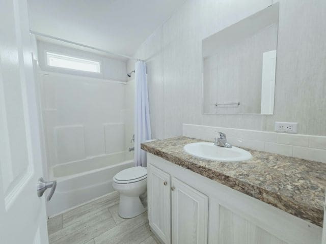 Photo - 3323 NE 14th St