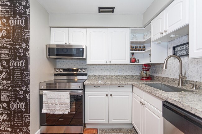 Photo - 13460 Old Englishtown Rd