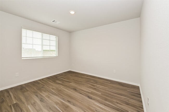Photo - 2316 Blue Opal Ln