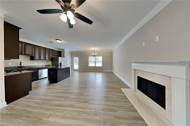 Photo - 218 Cranbrooke Dr