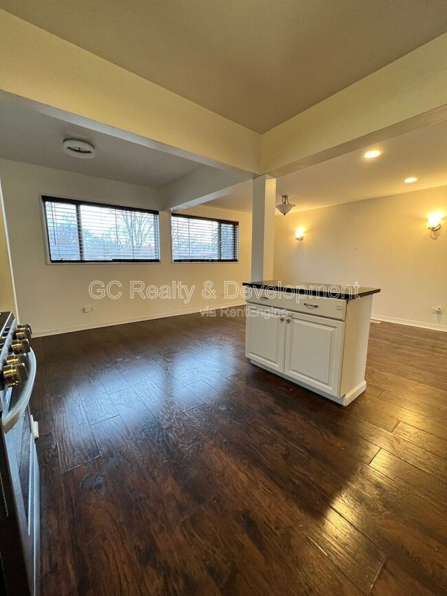 Photo - 565 Kingman Ln